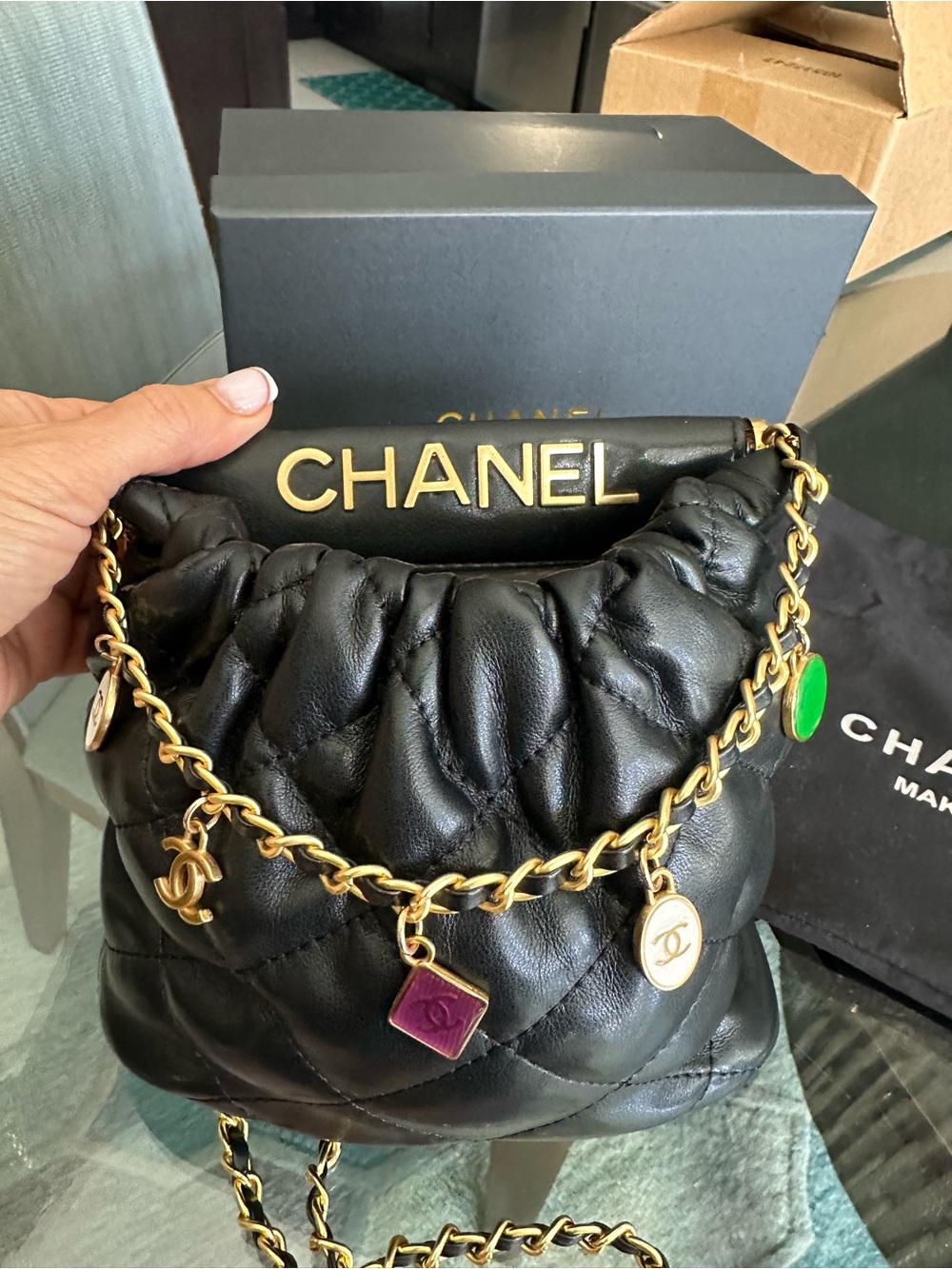 CHANEL VIP Gift Black Quilted Leather Crossbody Bag with Multicolor Charm Chain - Picture 6 of 13